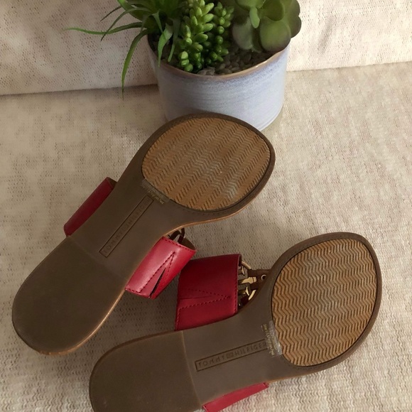 ❤️FINAL Price❤️✨🆕✨New Tommy Hilfiger Sandals - Picture 3 of 3